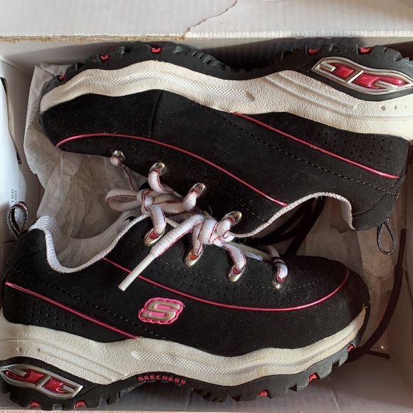 NWT Girls Sketchers Sneakers Size 11 - Picture 5 of 6